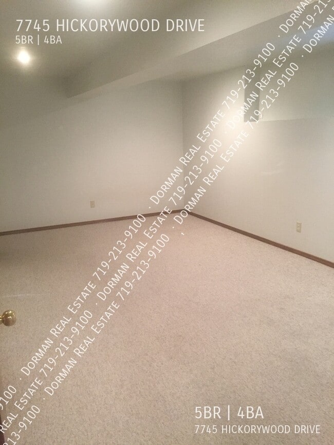 Building Photo - 7745 Hickorywood Dr