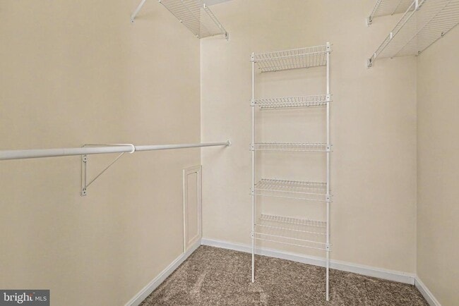Building Photo - 645 Springhouse Ln