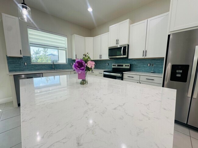 Building Photo - 5461 Pecan Dr