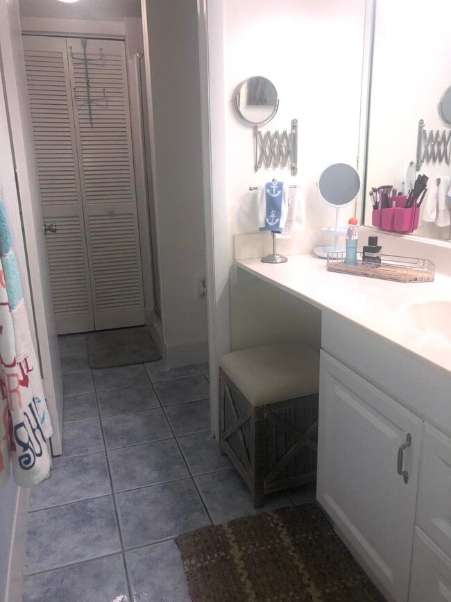 Building Photo - 5159 N Hwy A1A