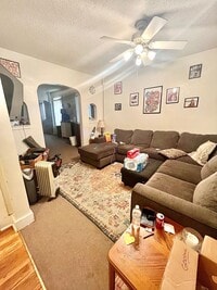 Building Photo - 255-257 N Spring St