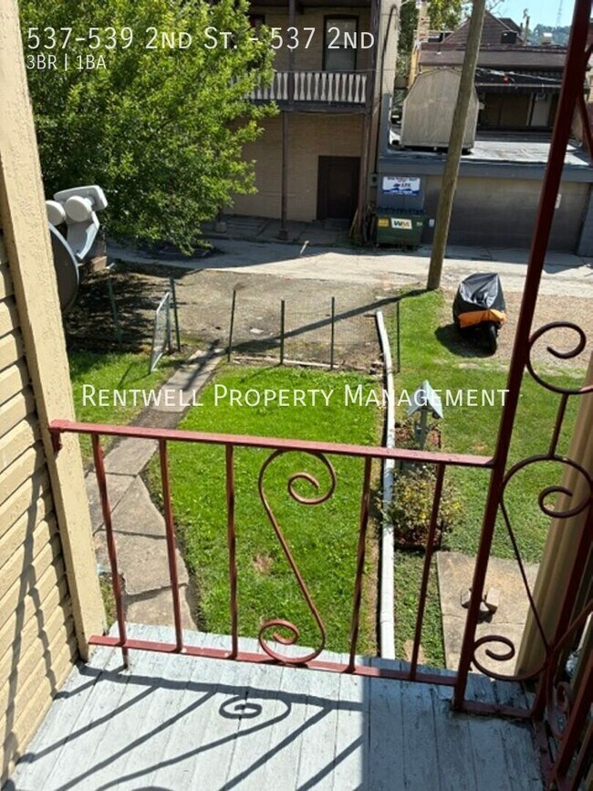 Building Photo - 537-539-539 2nd St
