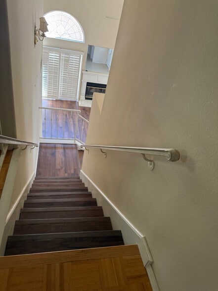 Building Photo - 9066 N Red Lion Dr