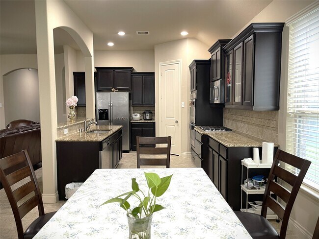 Building Photo - 738 Somerset Landing Ln