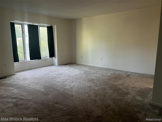 Building Photo - 6330 Odessa Dr