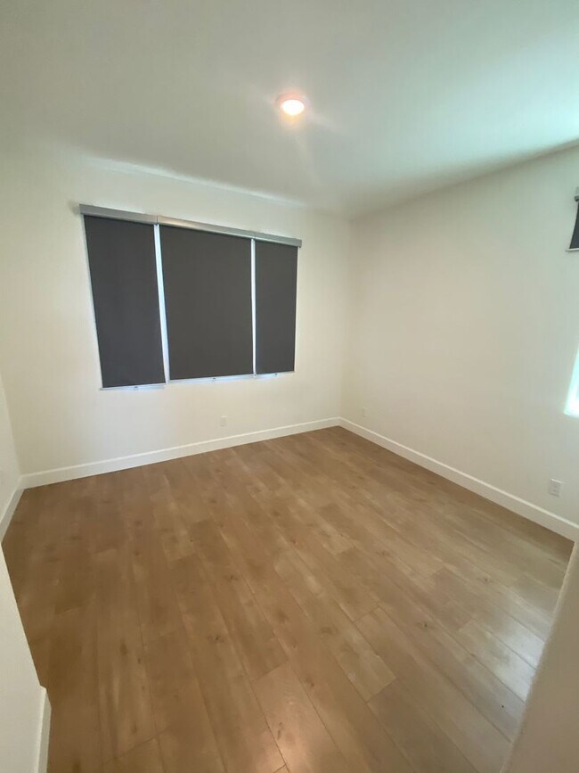 Building Photo - Beautifully upgraded Rocklin 4 Bedroom Home with Owned 15 Panel 5kwh Solar!