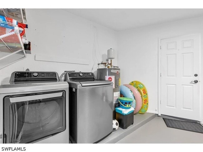 Building Photo - 250 Willowick Dr