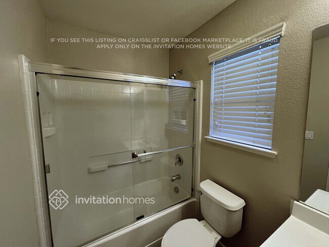 Building Photo - 719 Regency Park Cir