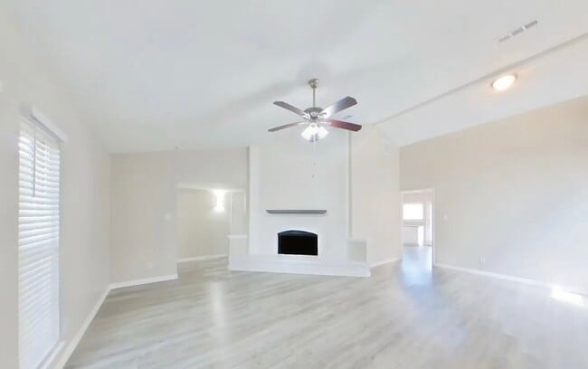 Building Photo - Warm, Welcoming, and Wonderfully Maintained 3-Bedroom Home