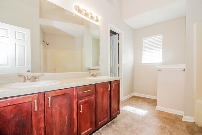 Building Photo - 8085 Conridge Dr