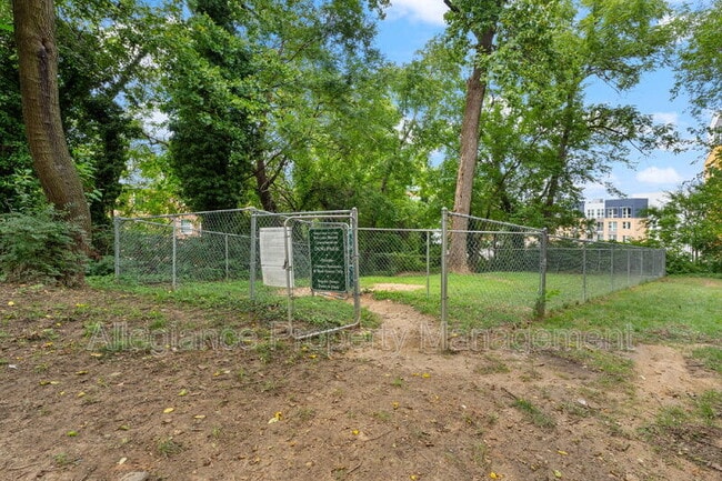 Building Photo - 3312 S 28th St