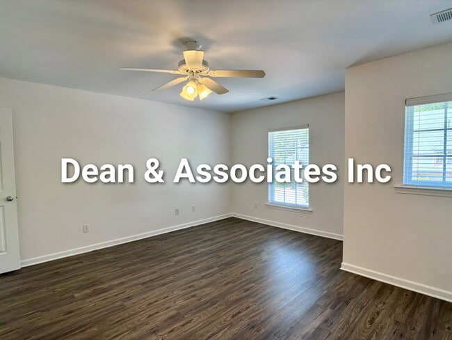 Building Photo - 463 Reach Dr