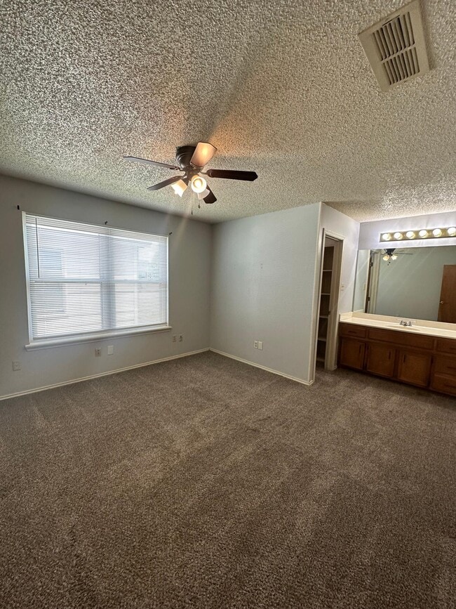 Building Photo - 5618 Brownfield Dr