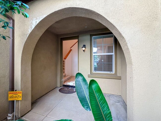 Building Photo - 8262O | Citrus Walk in Ventura | Unfurnished