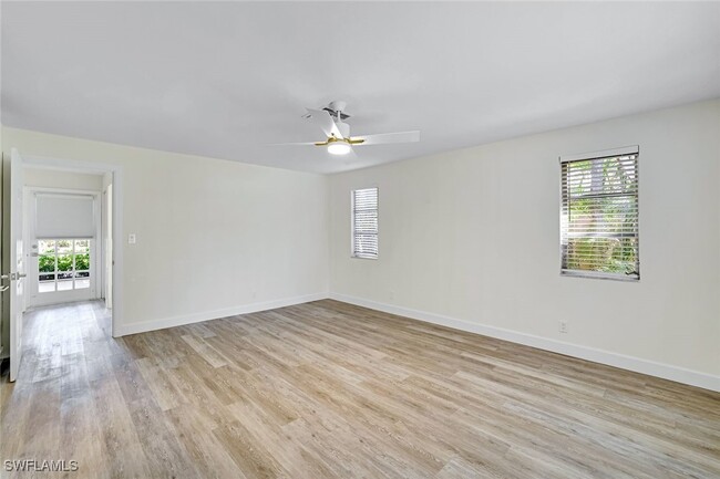 Building Photo - 135 7th Ave N