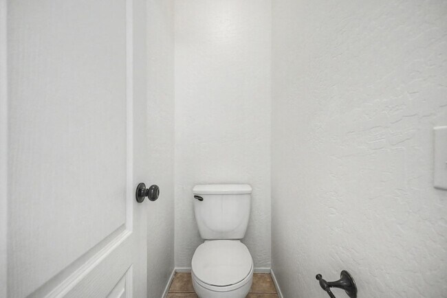 Building Photo - 16121 N 168th Ave