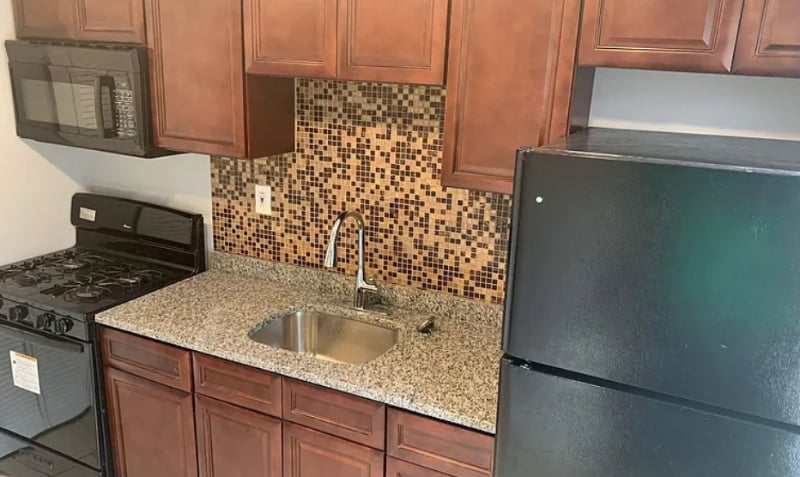 Building Photo - 6320 Magnolia St