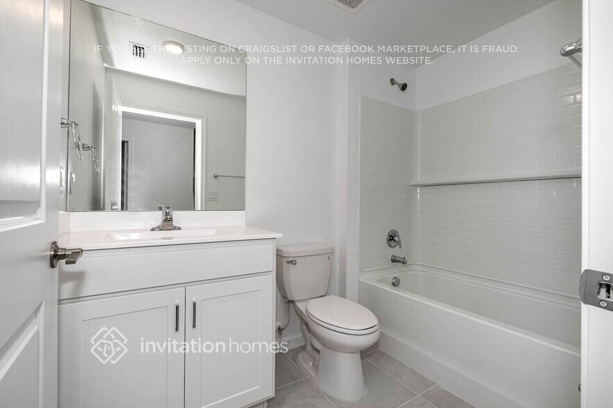 Building Photo - 1400 Diablo Cir SW