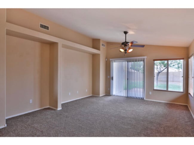 Building Photo - San Tan Ranch in Gilbert - Close to San Tan 202