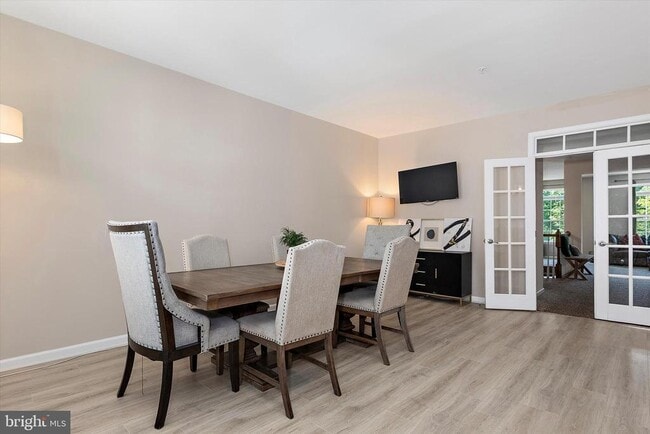 Building Photo - 364 Chessington Dr
