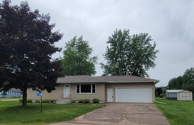 Primary Photo - 227526 Partridge Ave