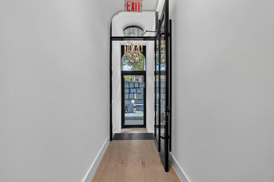 Building Photo - 205 Eighth Avenue