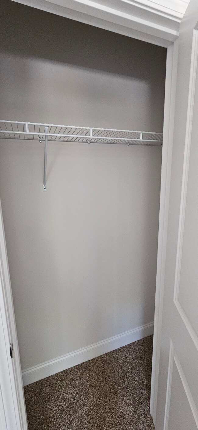 Building Photo - 1240 Ainsworth Alley