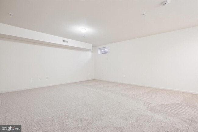 Building Photo - 502 Lawson Way