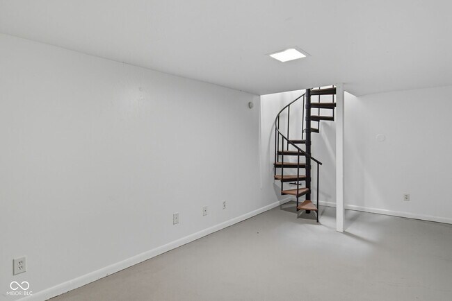 Building Photo - 1448 N Illinois St