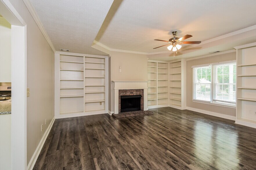 Building Photo - 1290 Shamrock Hill Cir