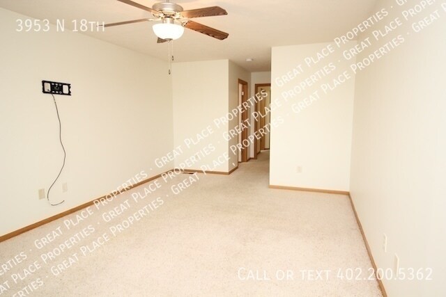 Building Photo - 3953 N 18th-