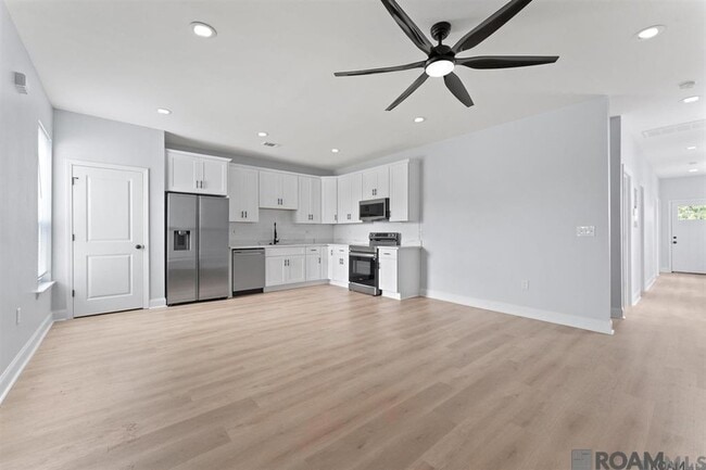 Building Photo - 1714 Tricou St