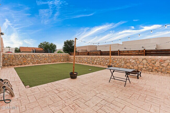 Building Photo - 14517 Christian Castle