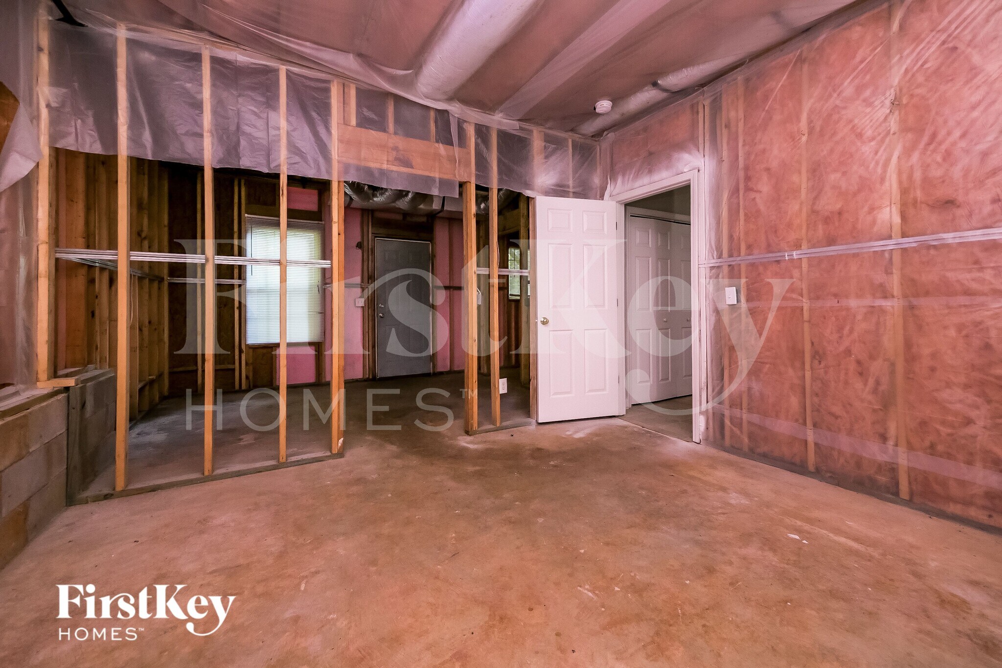 Building Photo - 240 Greensprings Dr