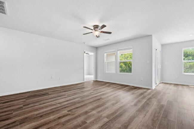 Building Photo - New community! Three bedrooms, two bathrooms and ready for you to move into!