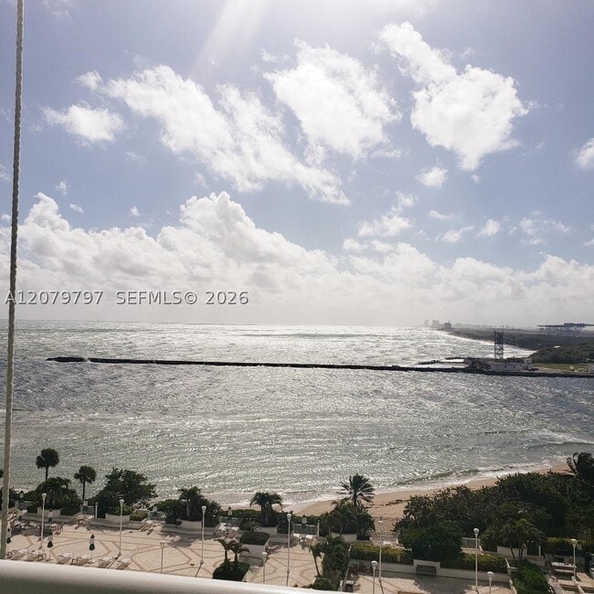 Building Photo - 2100 S Ocean Dr