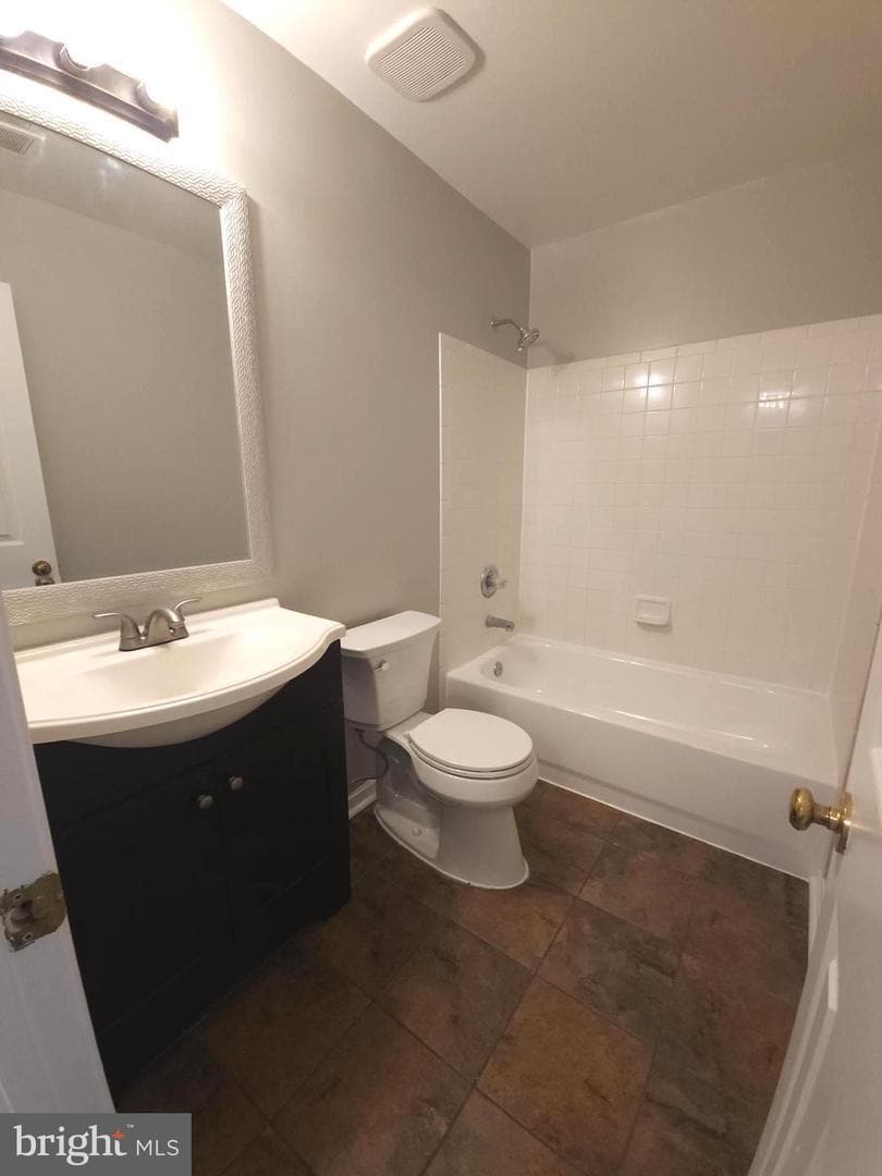 Building Photo - 7903 Canter Ct