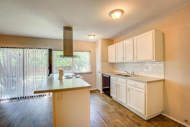 Building Photo - 7801 Summerglen Rd