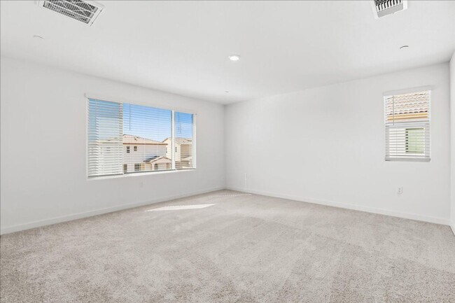 Building Photo - 1052 Lost Creek Ranch Dr