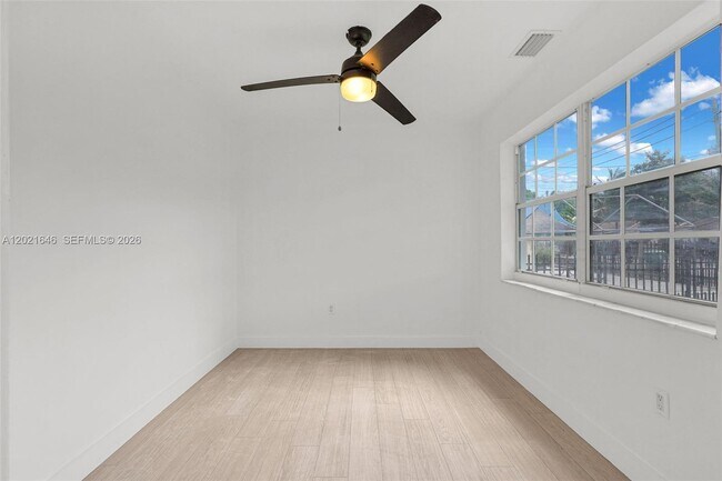 Building Photo - 151 NW 42nd St