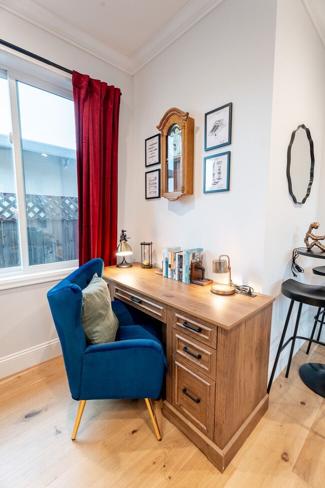 Building Photo - 2732 Fair Oaks Ave