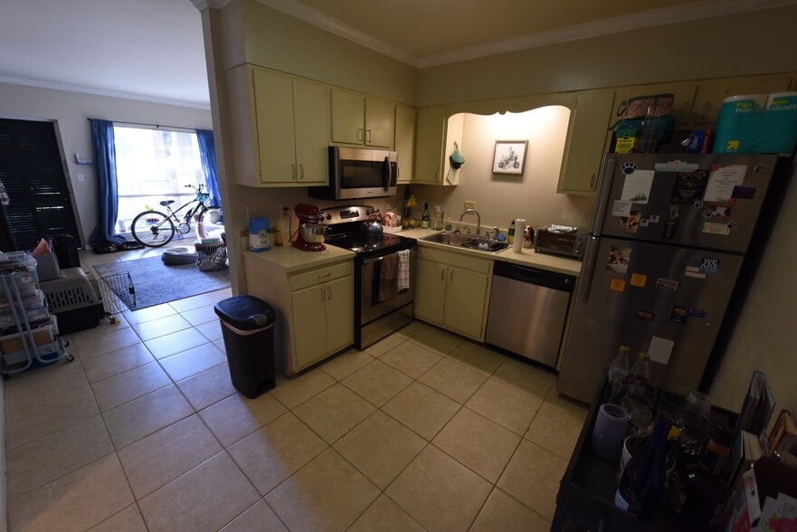Building Photo - 55 Hanover Cir