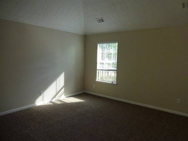 Building Photo - 3738 Renfroe Ave