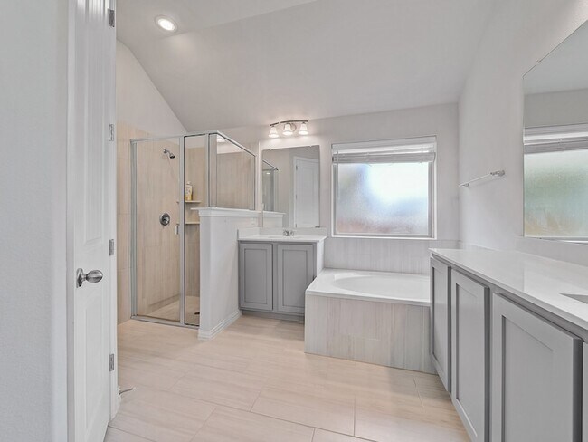 Building Photo - 2517 Solomons Pl