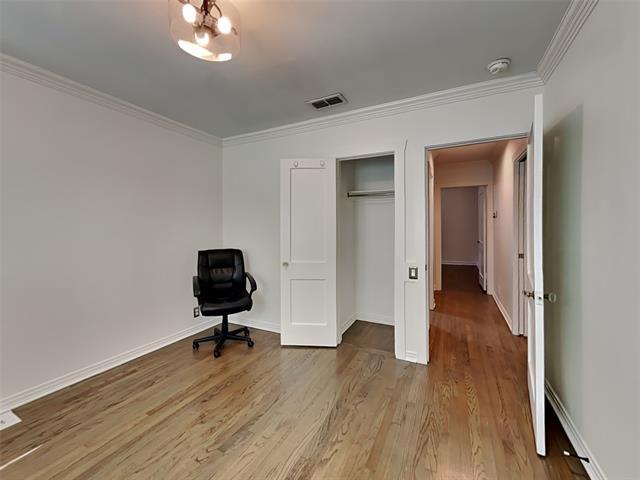 Building Photo - 8902 Redondo Dr