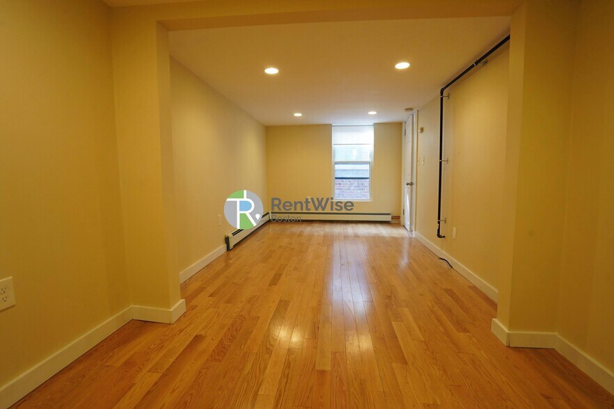 Building Photo - 232 Cambridge St