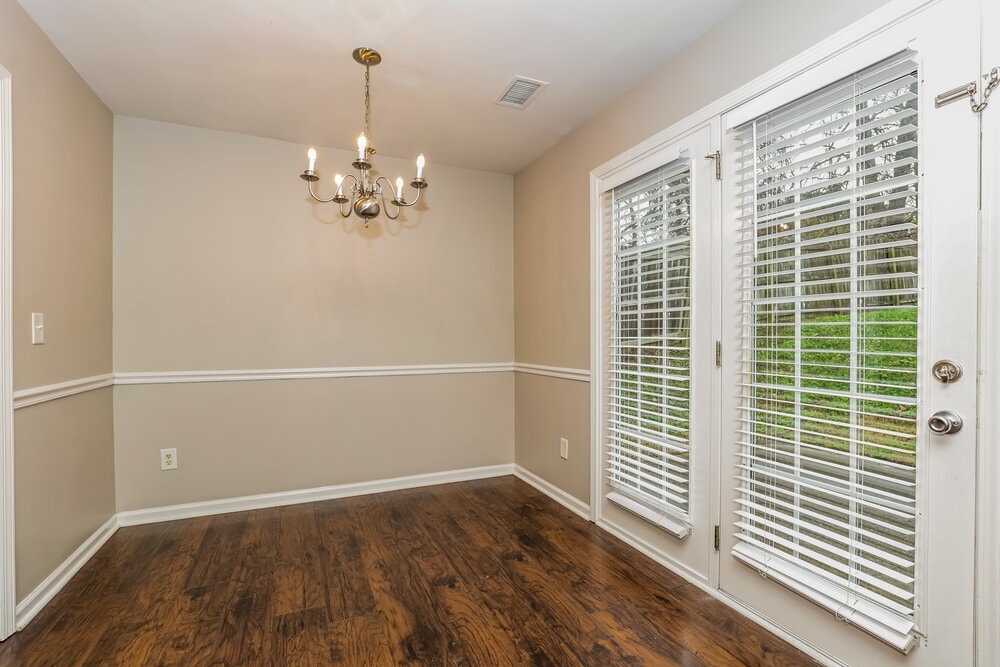 Building Photo - 3136 Skinner Dr