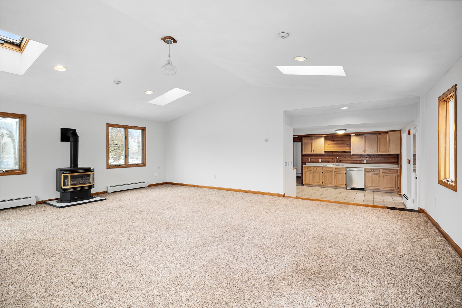 Building Photo - 122 Wood St