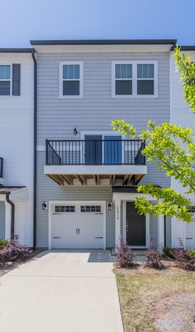 Building Photo - 15010 Scoter St