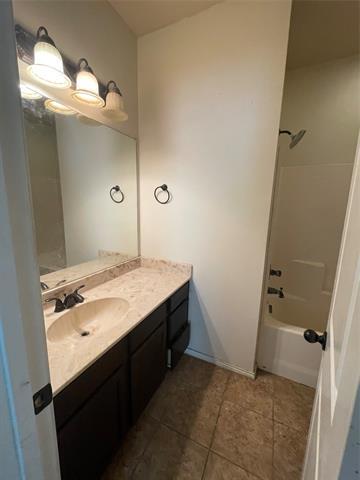 Building Photo - 1428 Ravenwood Dr